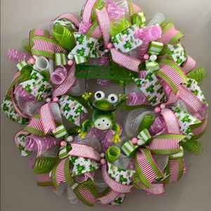 Frog wreath